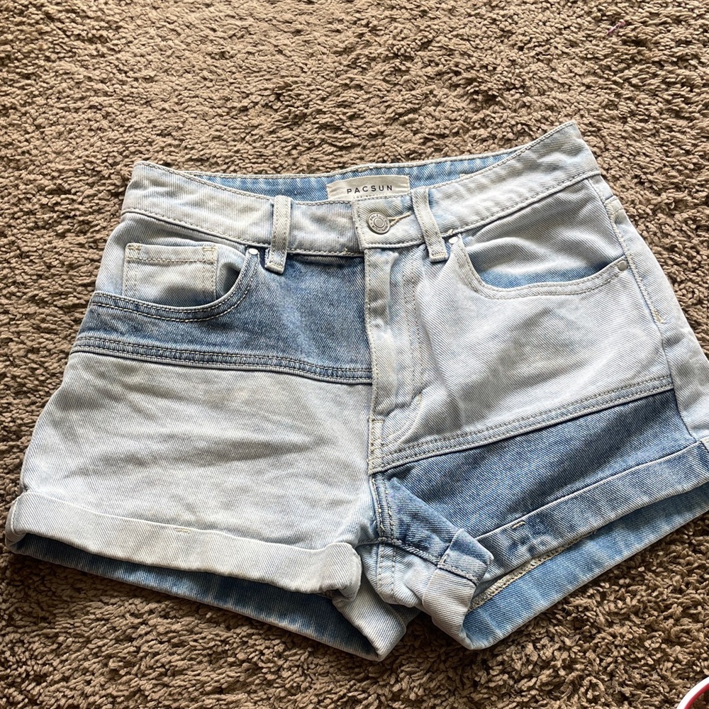 PacSun Two-Tone Light Wash Blue Denim Mom Shorts-23
